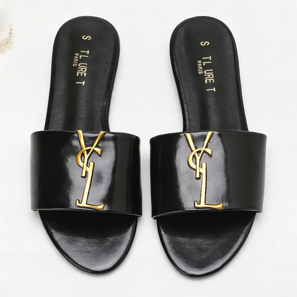New Women's Shoes At The 2026  - огляд і ціна Women'S Fashion Week Paris