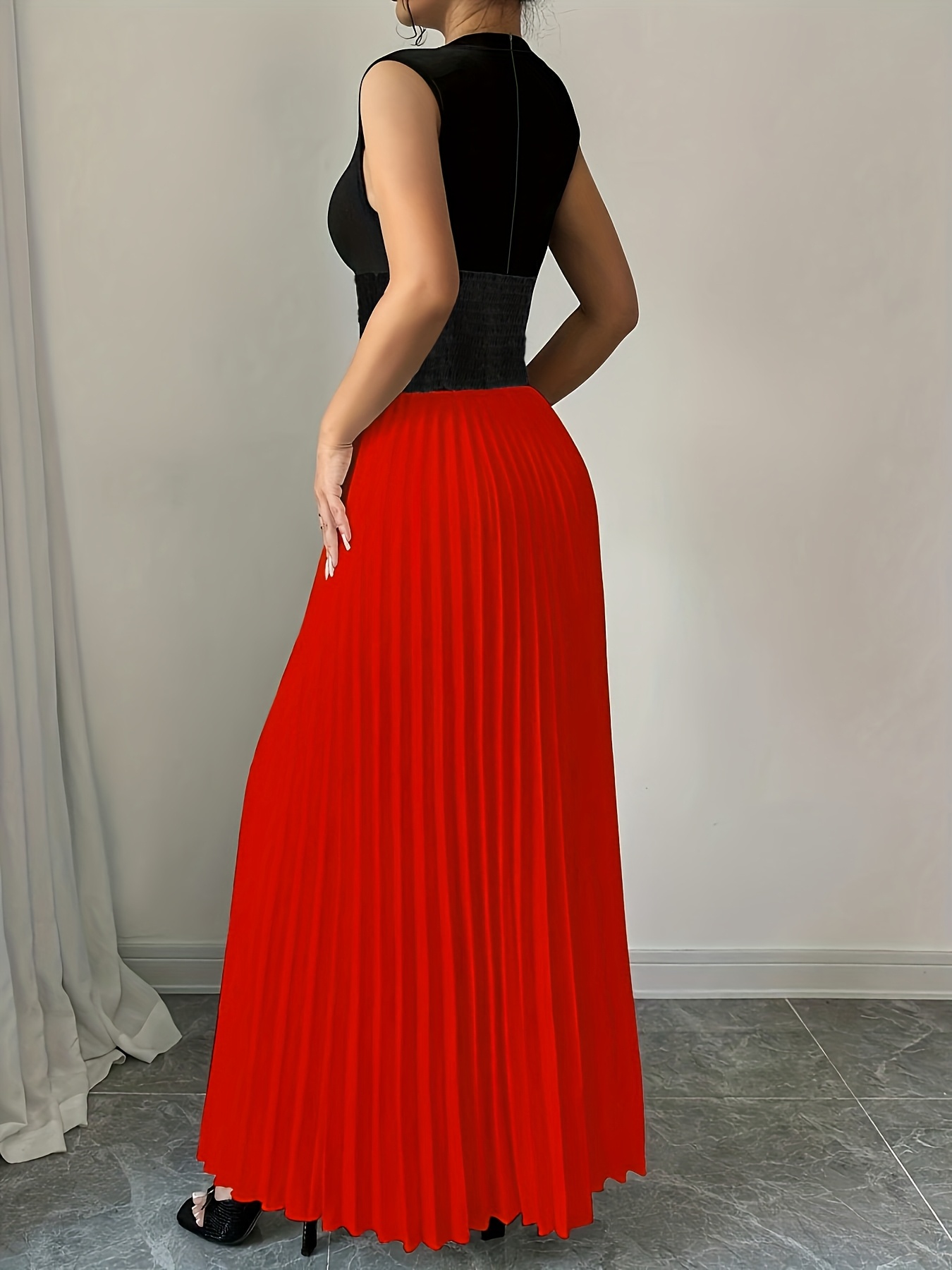 Women's Sleeveless Mock Neck M - огляд і ціна Smocked Dress Women