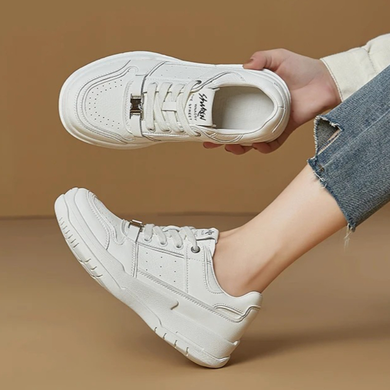 Novelty Metalized Pattern Desi - огляд і ціна Sneakers Fashion Women